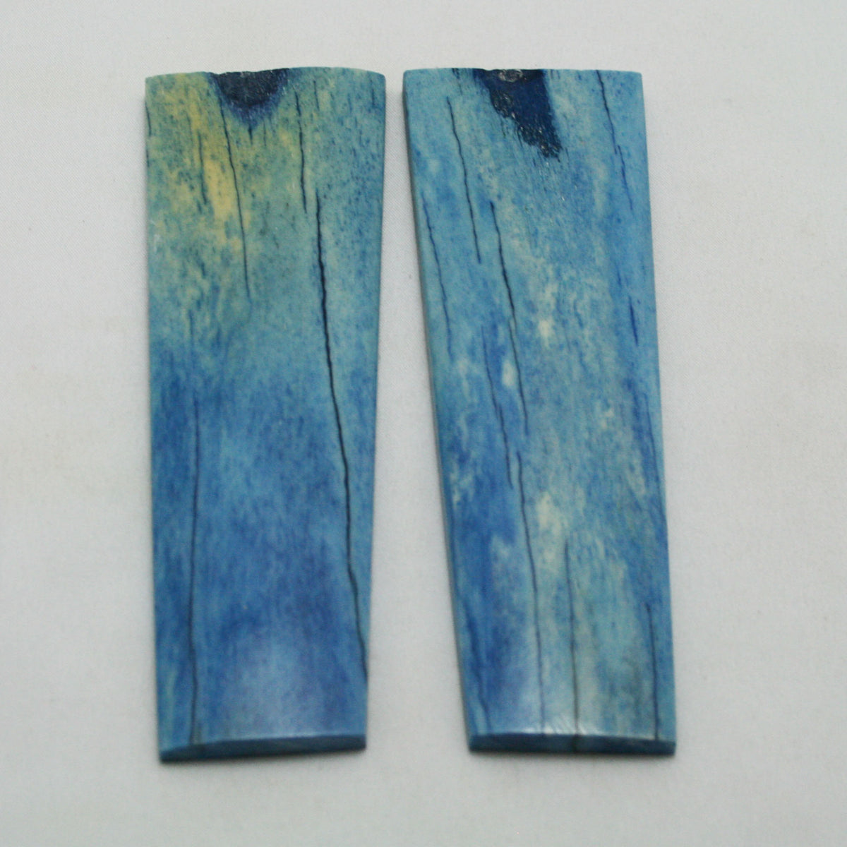 NB105NAM52 Giraffe Bone Scales