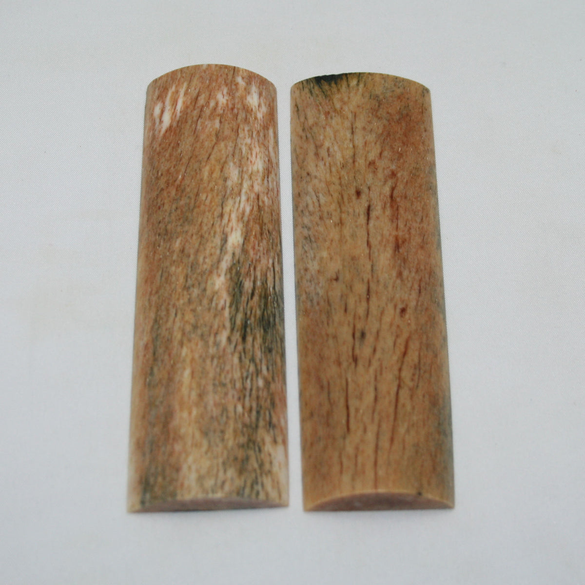 NB105NAM56 Giraffe Bone Scales