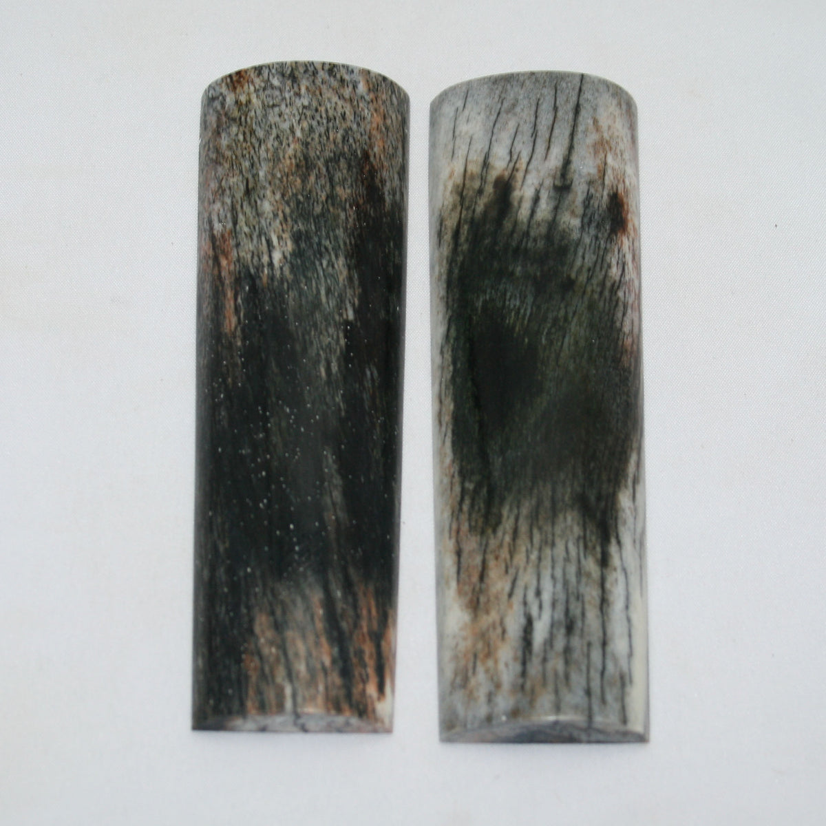 NB105NAM95 Giraffe Bone Scales