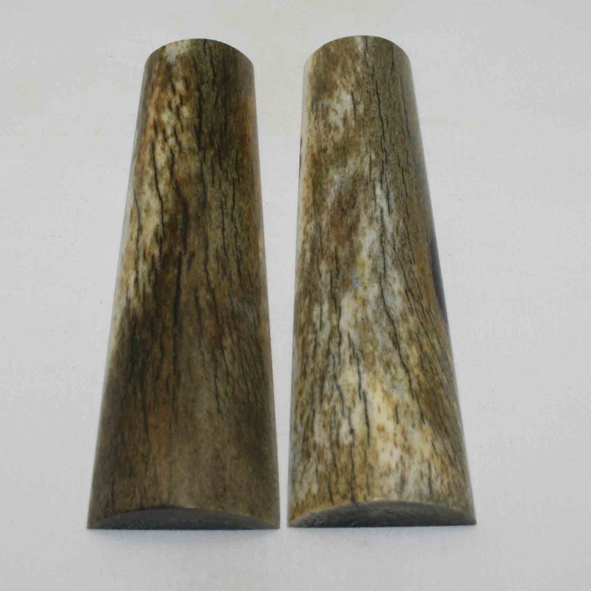 NB105NA117 Giraffe Bone Scales 5.74" x 1.56" x 0.55"inch