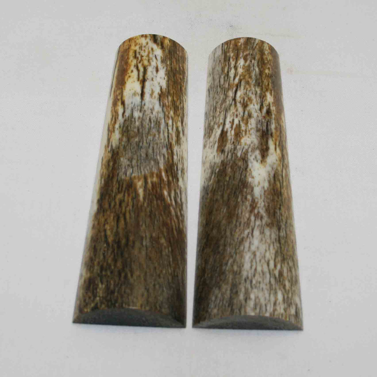 NB105NA147 Giraffe Bone Scales 5.00" x 1.41" x 0.52"inch