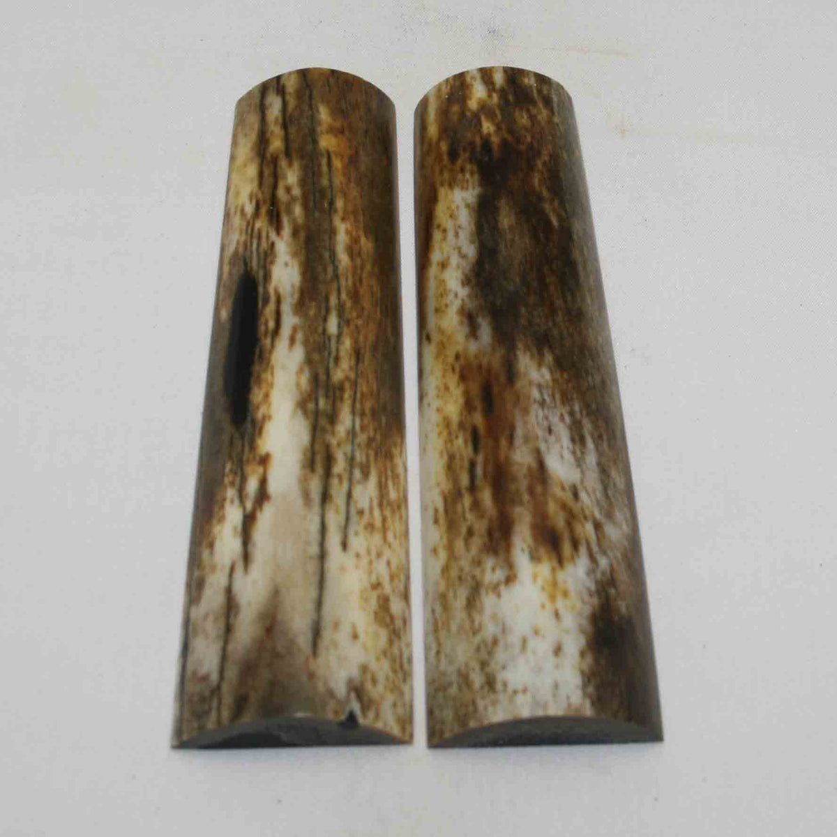 NB105NA151 Giraffe Bone Scales 5.19" x 1.38" x 0.47"inch