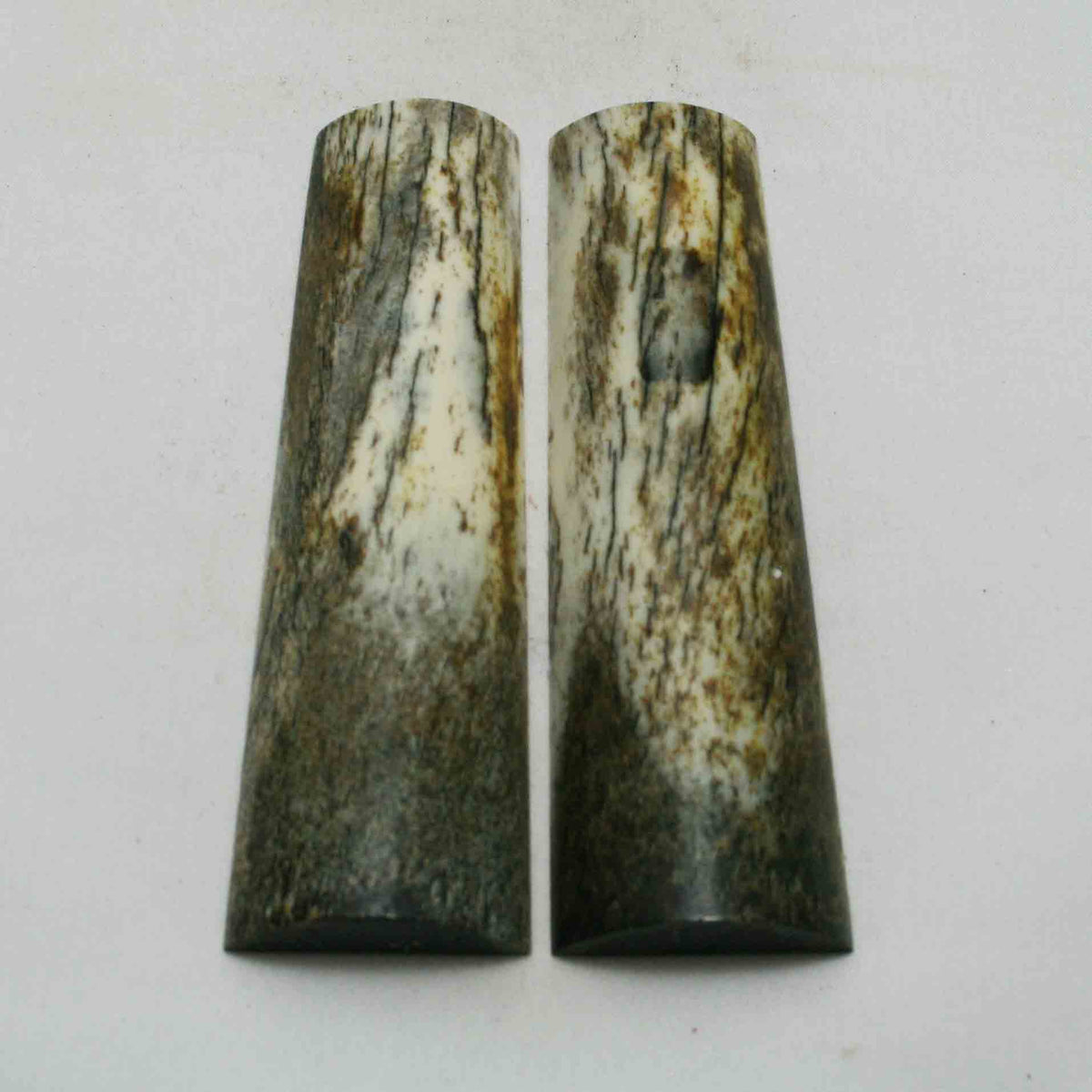 NB105NA155 Giraffe Bone Scales 5.15" x 1.41" x 0.44"inch