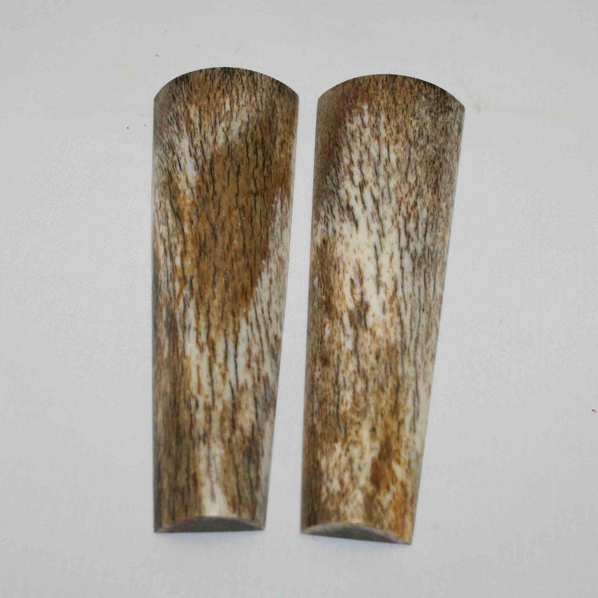 NB105NA15 Giraffe Bone Scales 5.30" x 1.43" x 0.48"inch