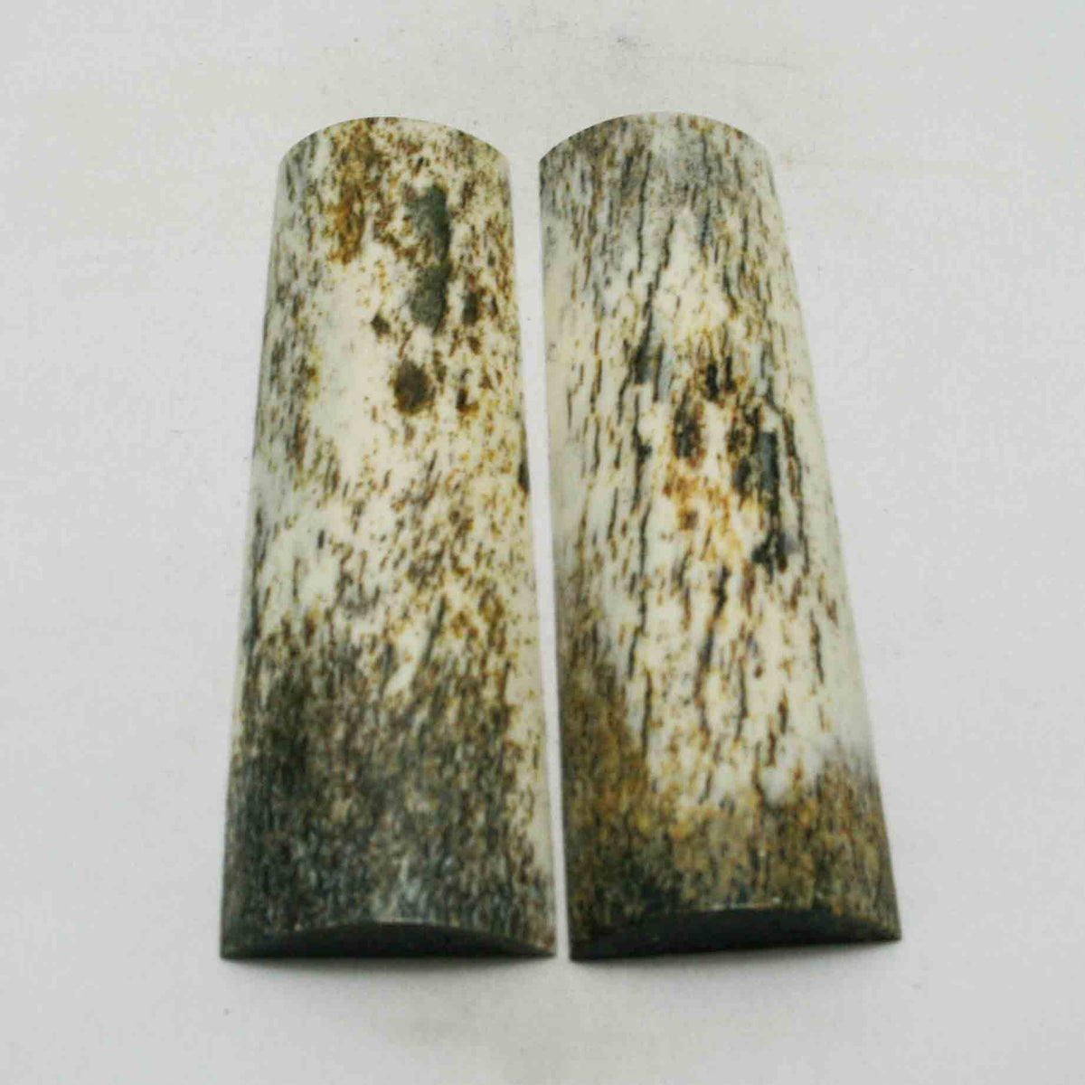 NB105NA163 Giraffe Bone Scales 5.17" x 1.49" x 0.38"inch