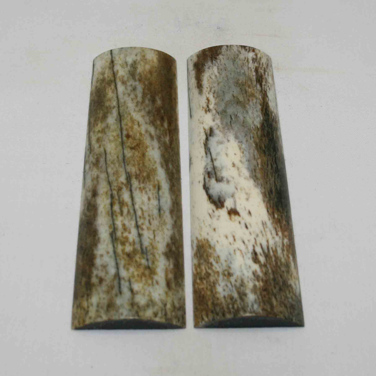 NB105NA167 Giraffe Bone Scales 5.14" x 1.50" x 0.31"inch
