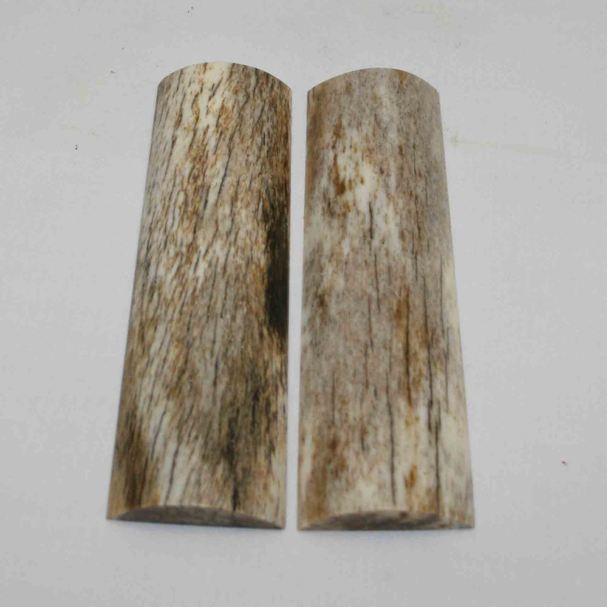 NB105NA16 Giraffe Bone Scales 5.30" x 1.55" x 0.41"inch