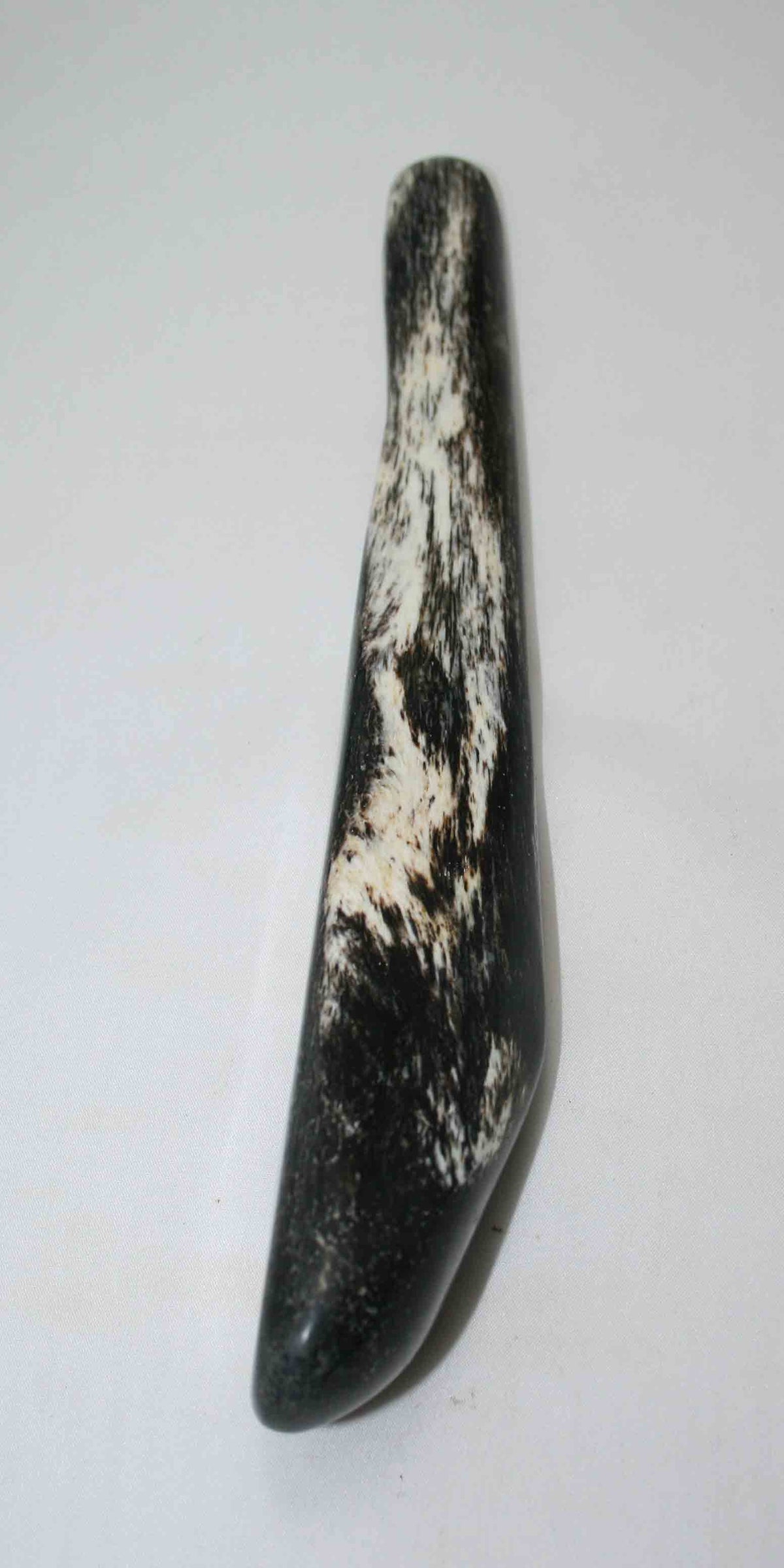 NB106JS23 Giraffe Bone Round