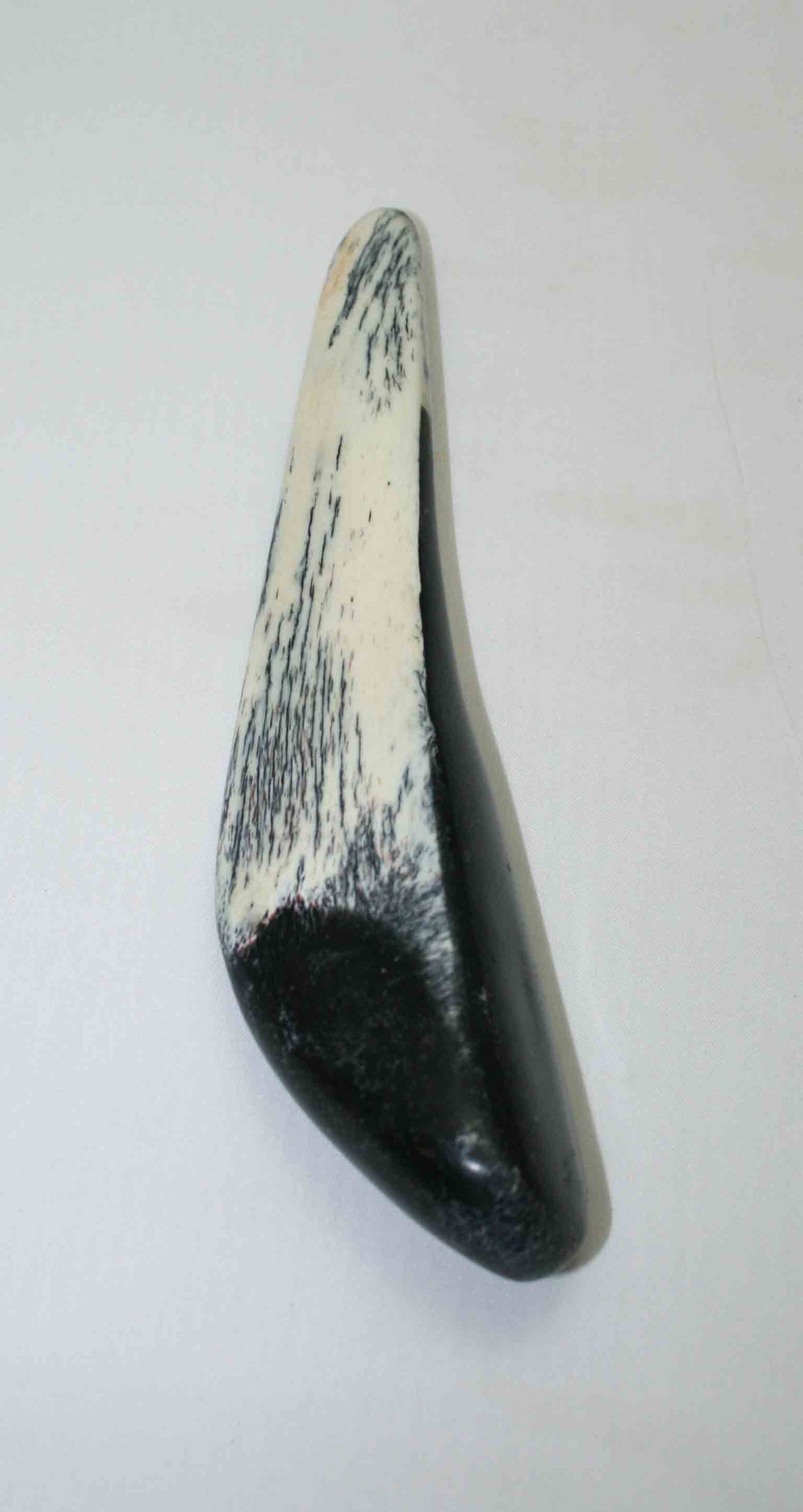 NB106MMA12 Giraffe Bone Round