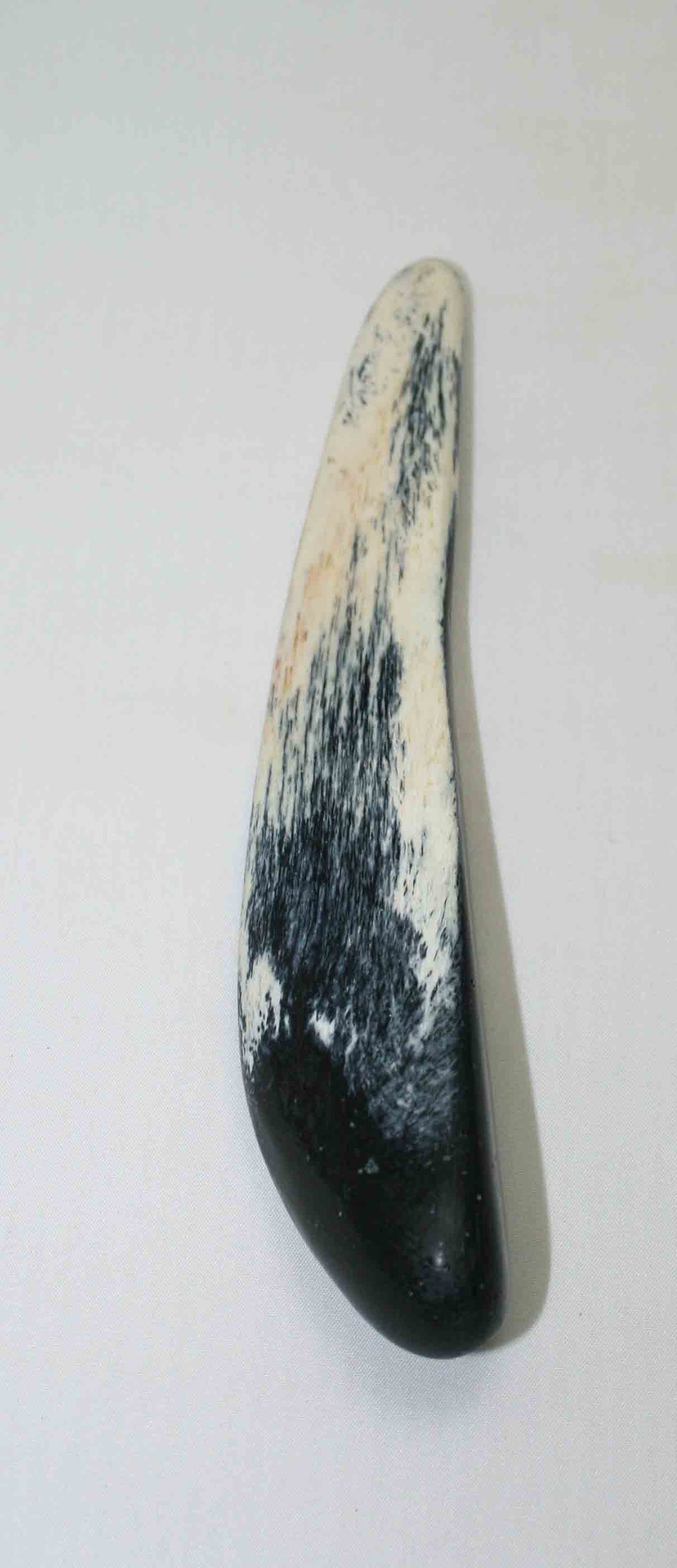 NB106MMA14 Giraffe Bone Round