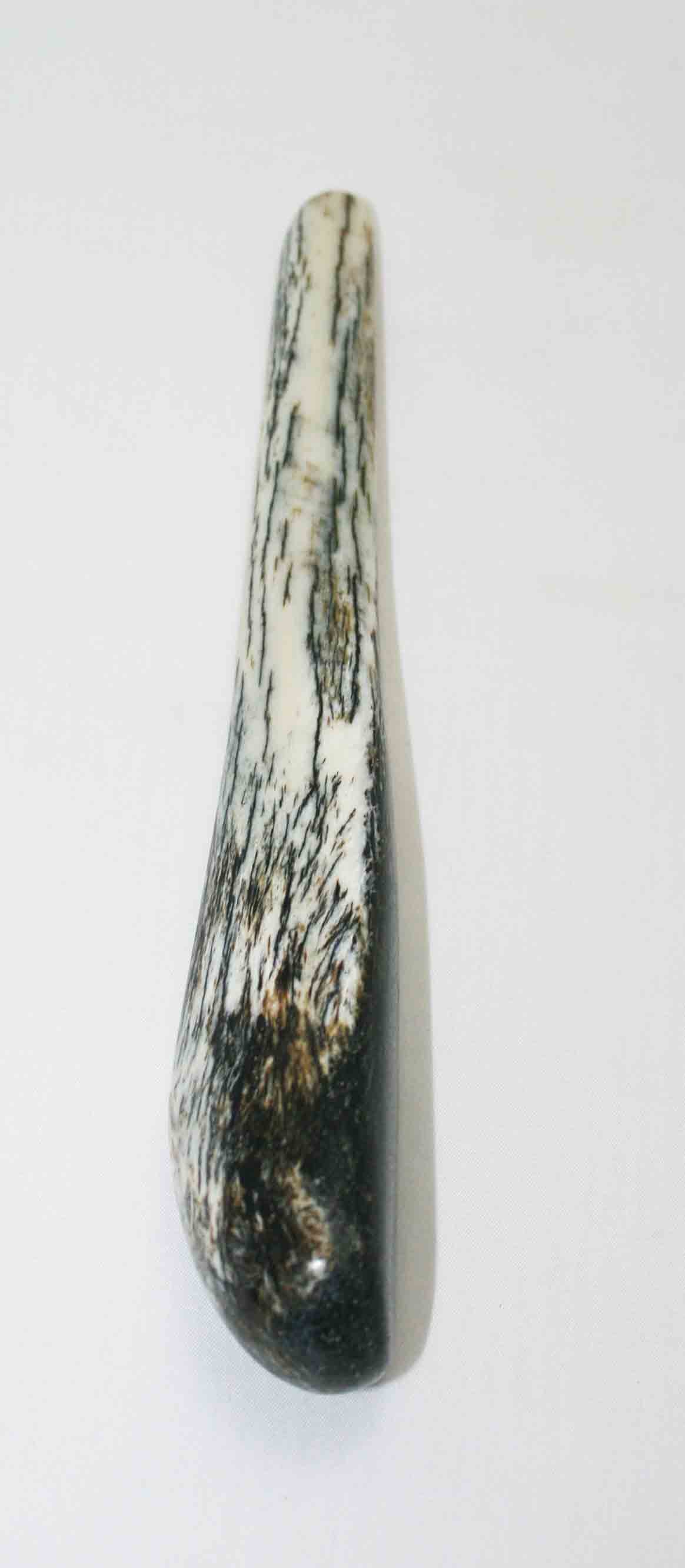 NB106MMA19 Giraffe Bone Round