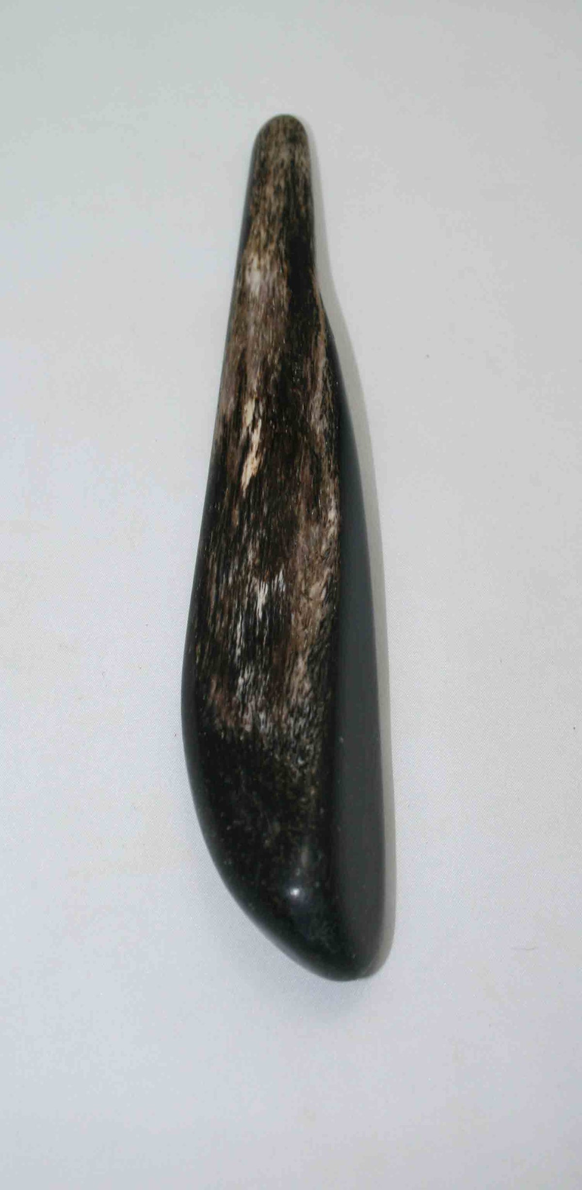 NB106NAM14 Giraffe Bone Round