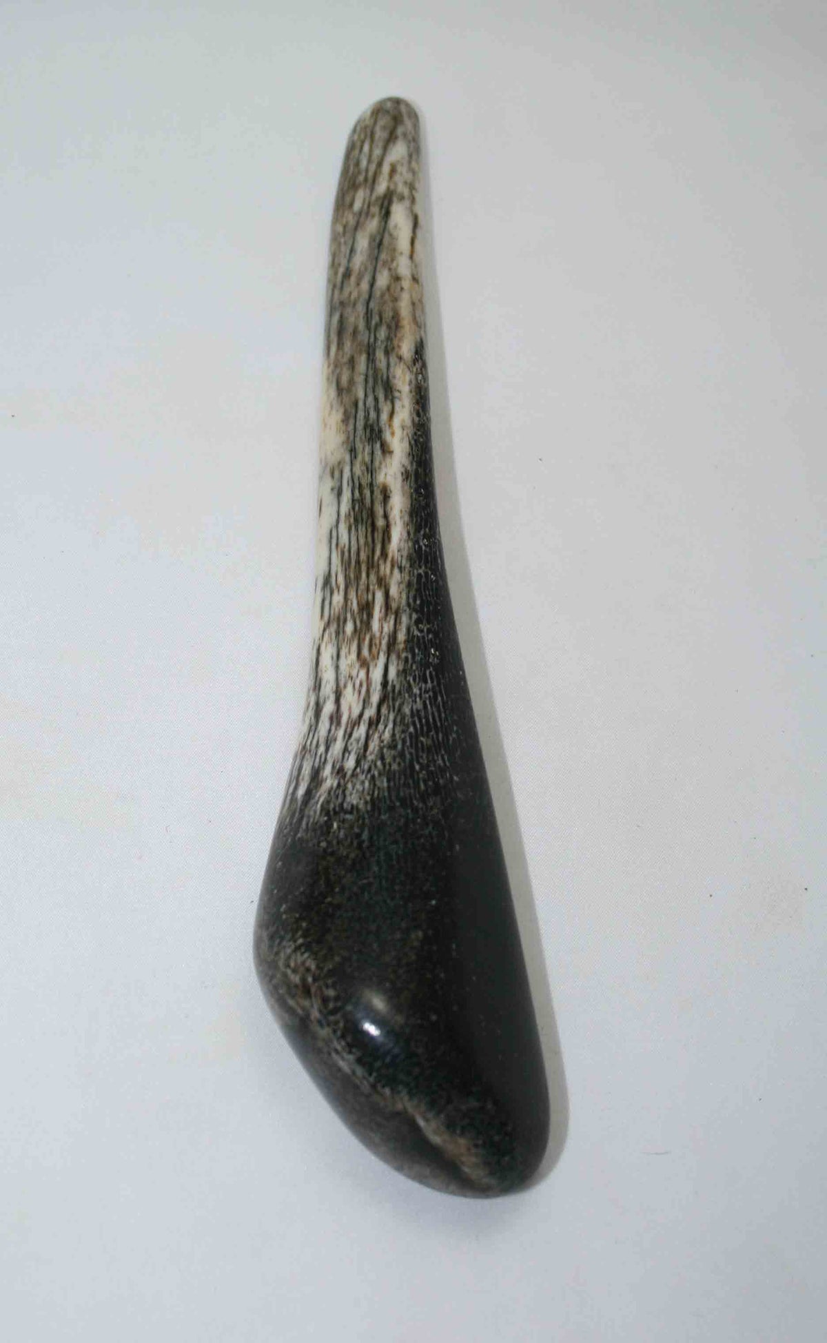 NB106NAM23 Giraffe Bone Round