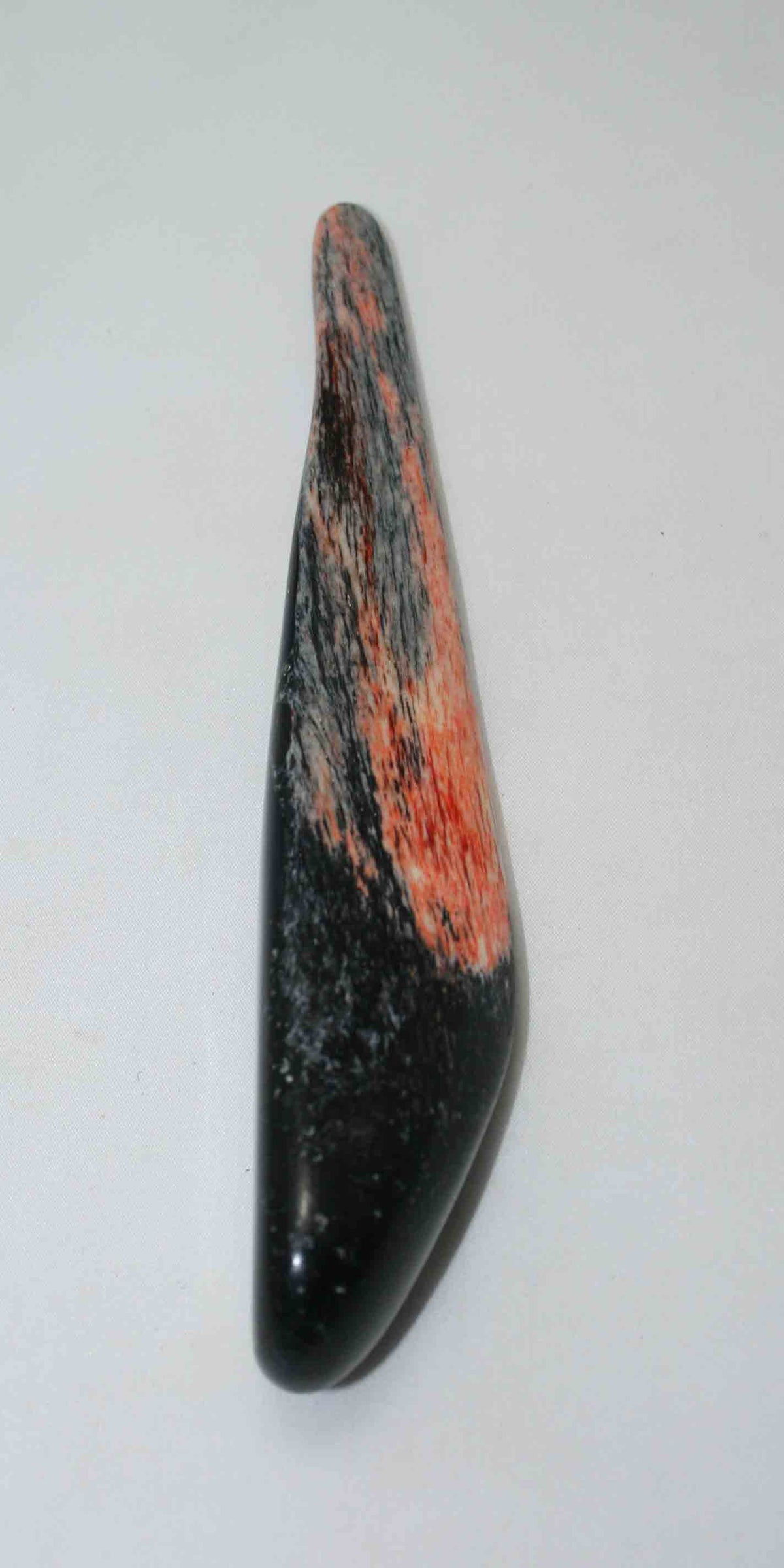 NB106NAM24 Giraffe Bone Round