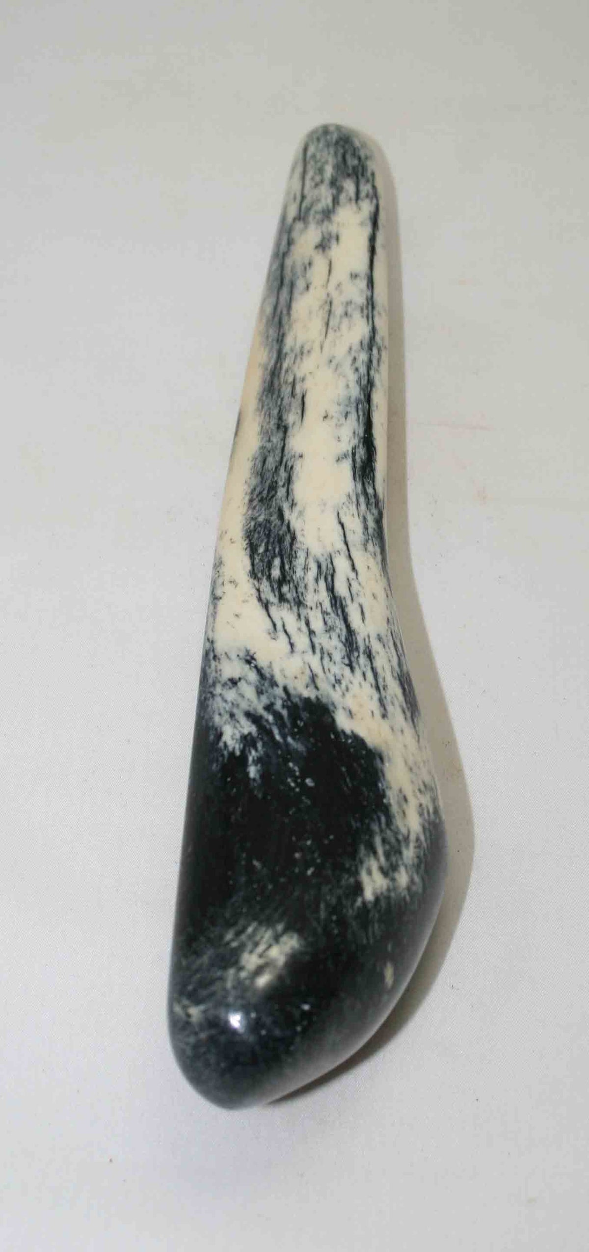 NB106NA22 Giraffe Bone Round 10.00 " x middle size 1.49" x 0.91 " inch