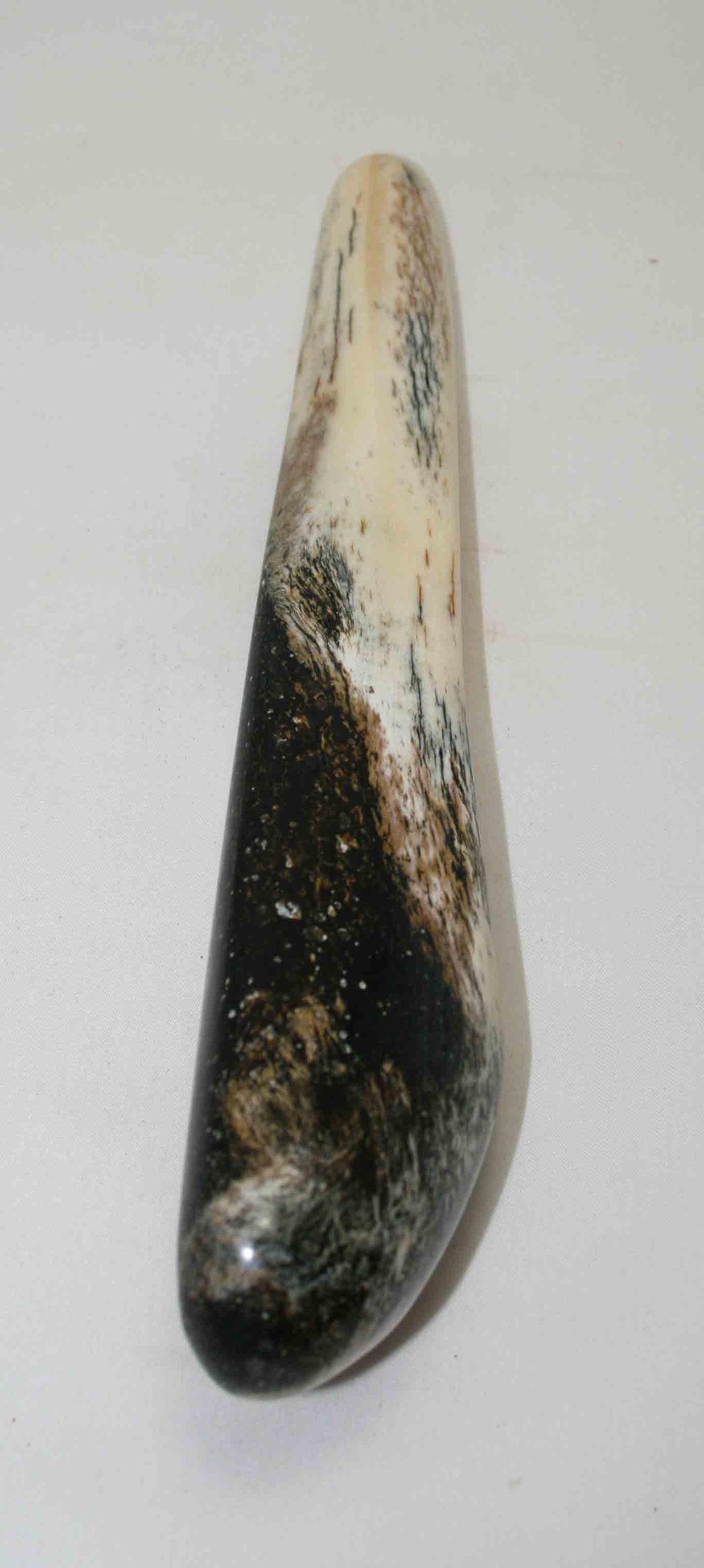 NB106NA25 Giraffe Bone Round 10.75 " x middle size 1.60" x 0.86 " inch