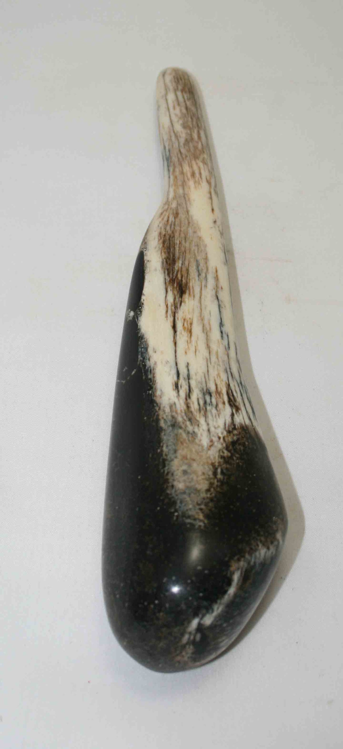 NB106NA28 Giraffe Bone Round 11.00 " x middle size 1.67" x 0.89 " inch