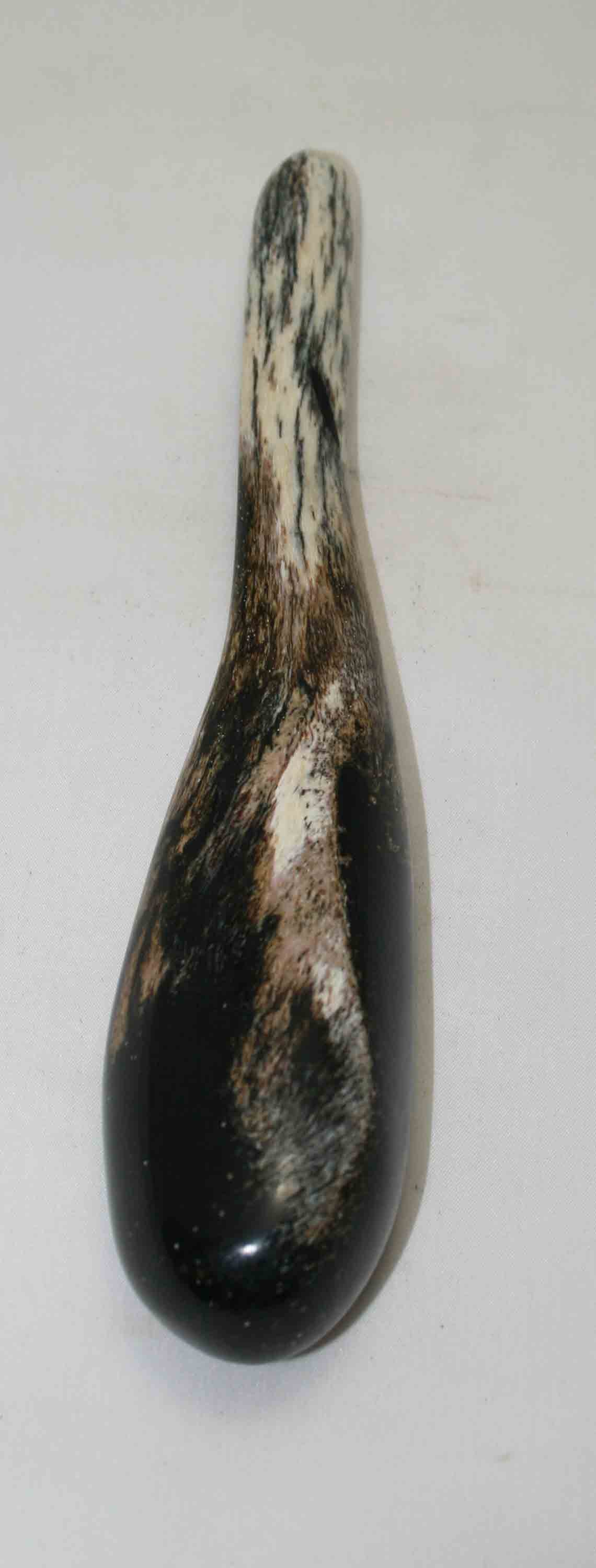 NB106NA31 Giraffe Bone Round 10.00 " x middle size 1.18" x 0.89 " inch