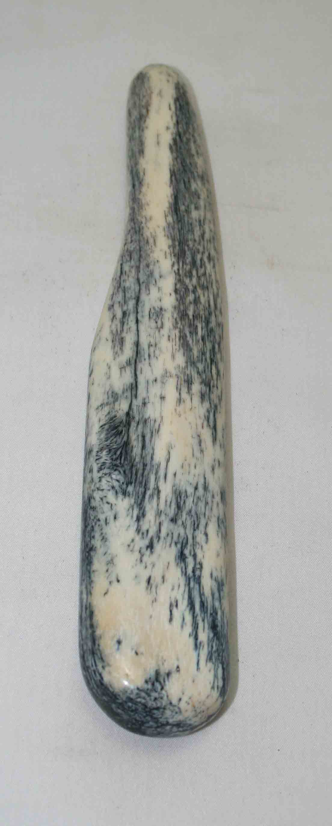 NB106NA5 Giraffe Bone Round 8.25 " x middle size 1.46" x 0.56 " inch