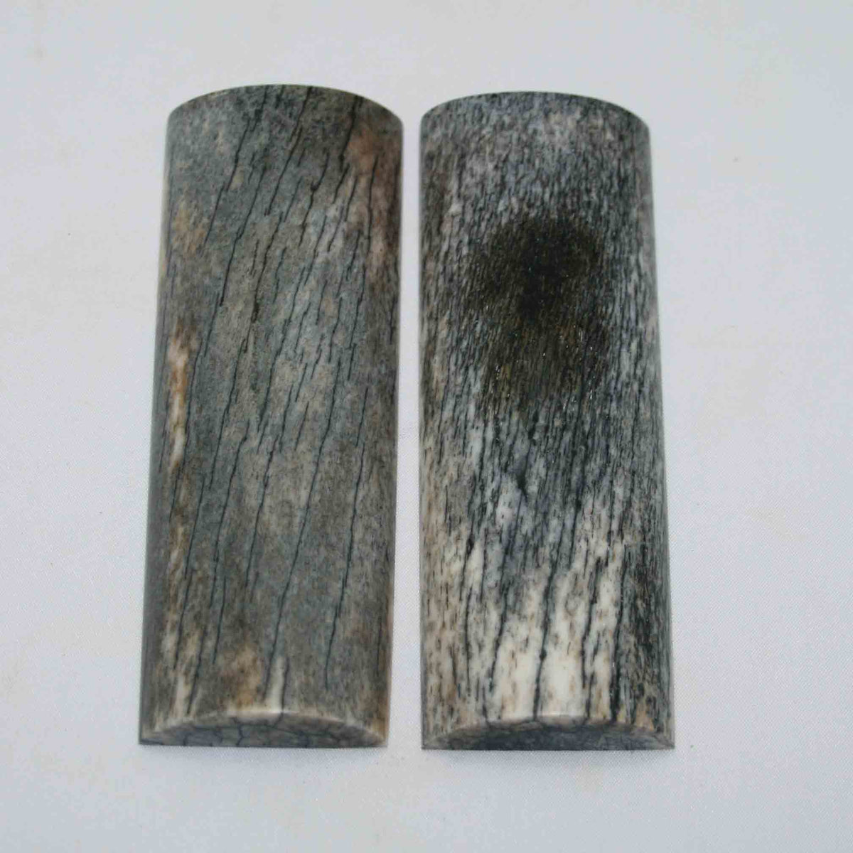 NB108GS27 Giraffe Bone Scales