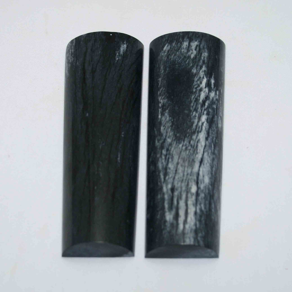 NB108GS7 Giraffe Bone Scales