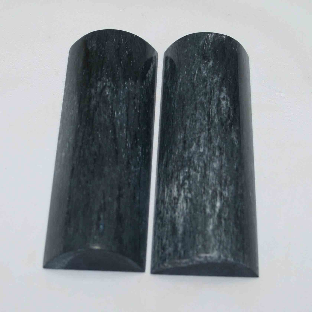 NB108GS94 Giraffe Bone Scales