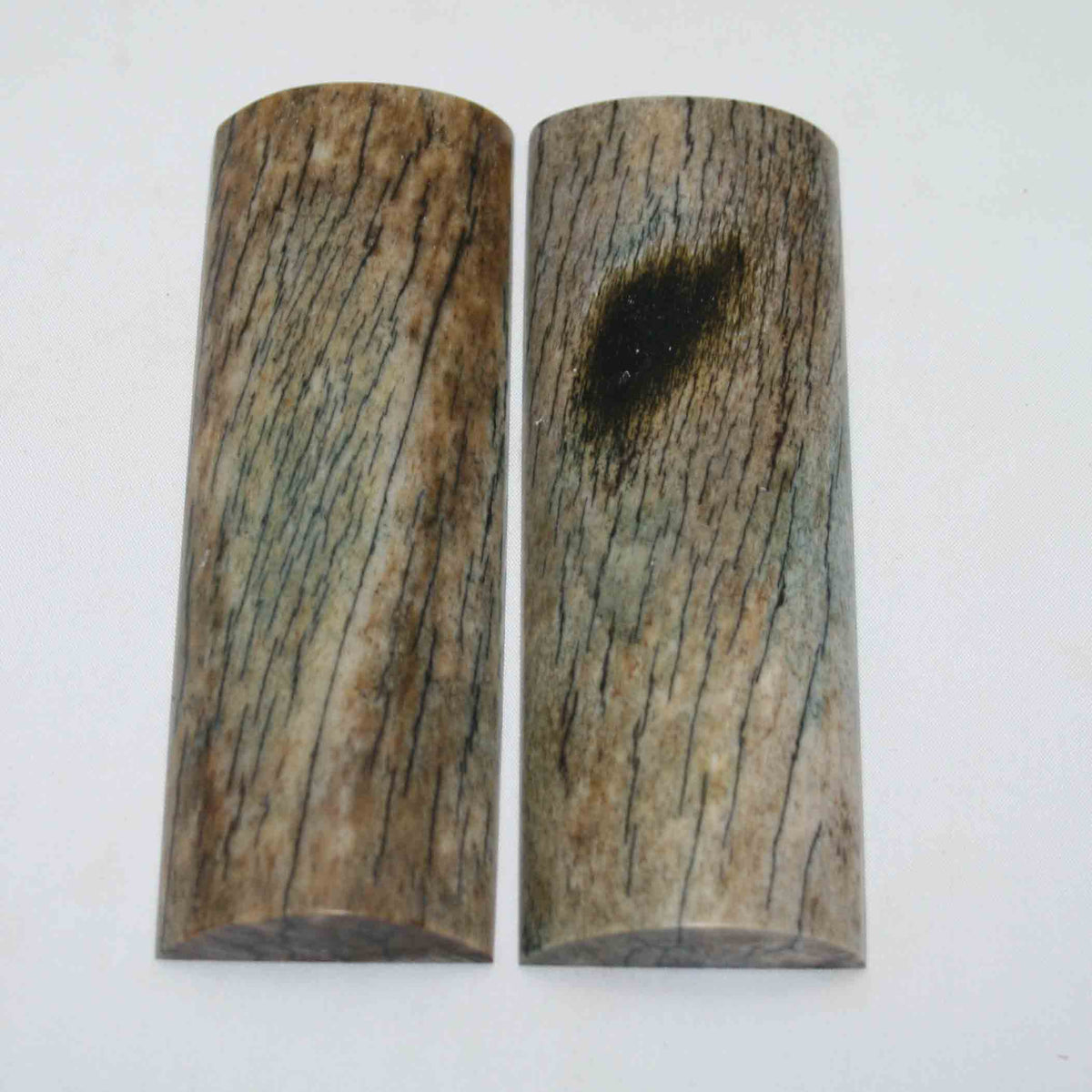 NB108GS9 Giraffe Bone Scales