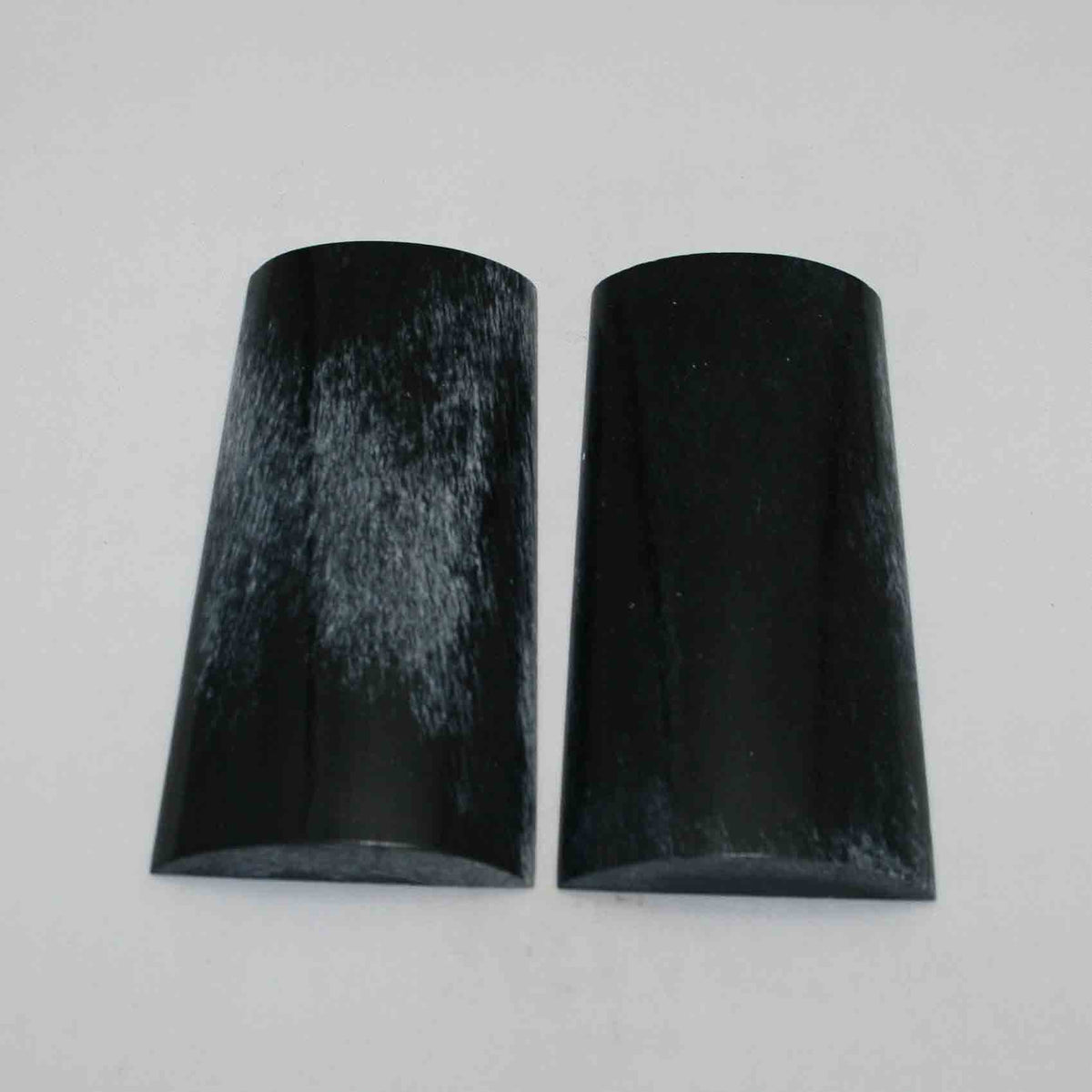 NB108JS26 Giraffe Bone Scales