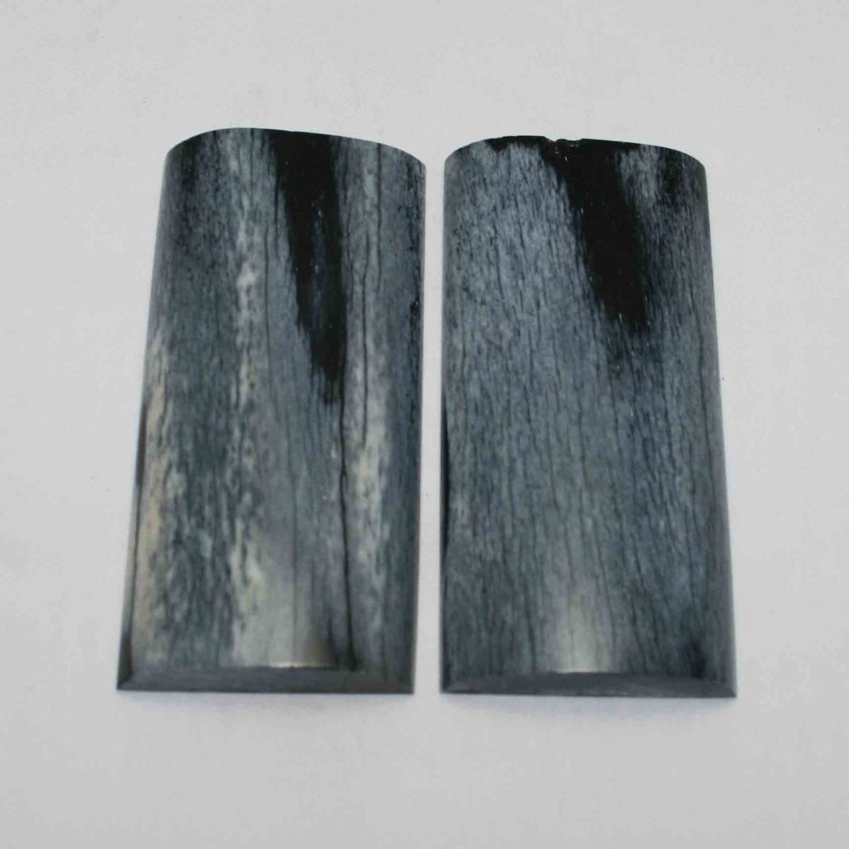 NB108JS35 Giraffe Bone Scales