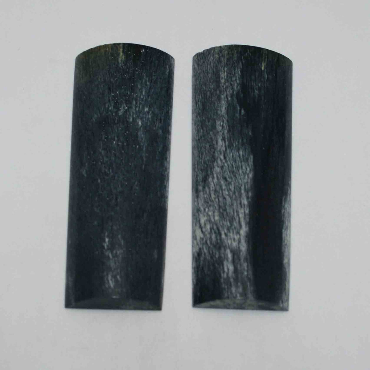 NB108JS41 Giraffe Bone Scales