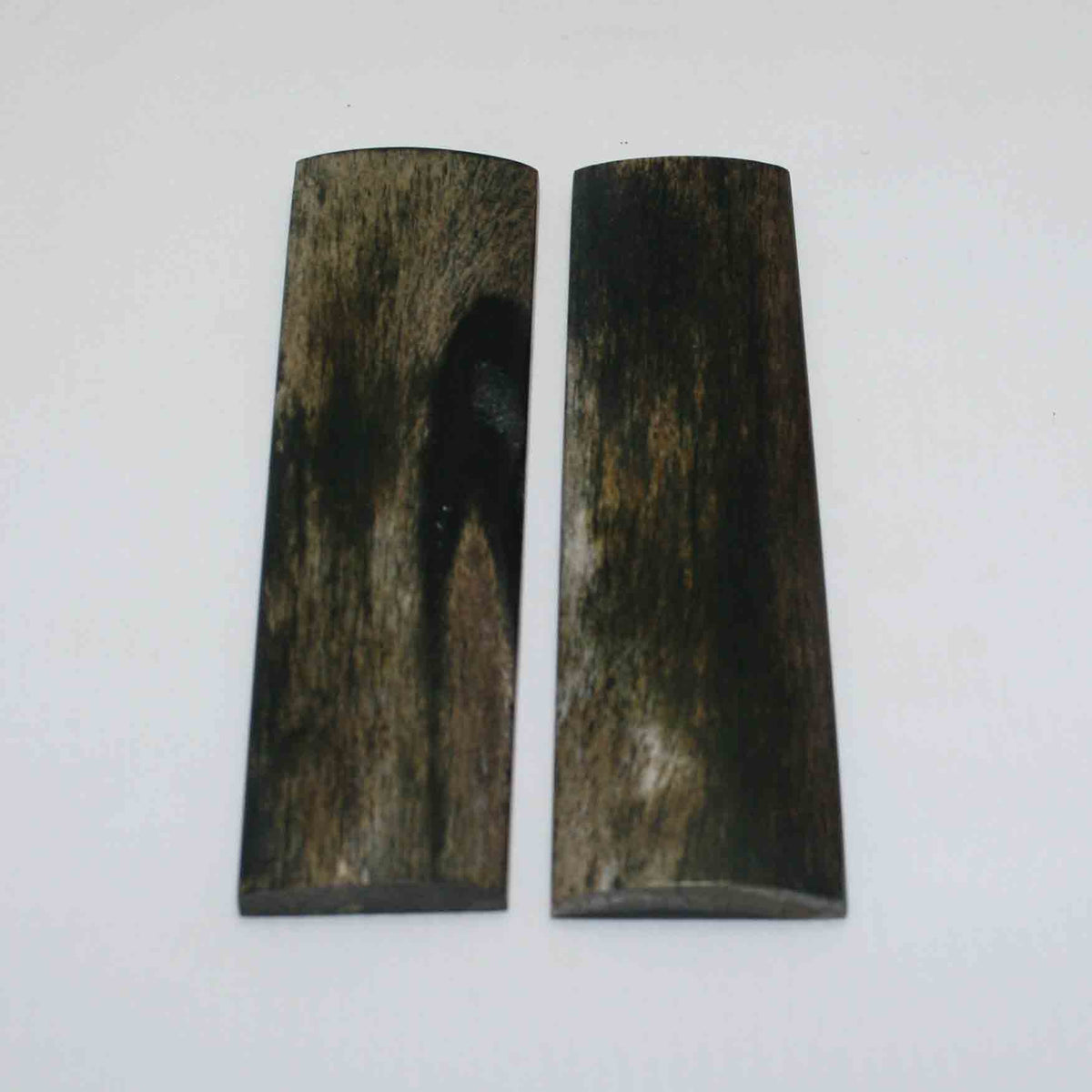 NB108JS53 Giraffe Bone Scales