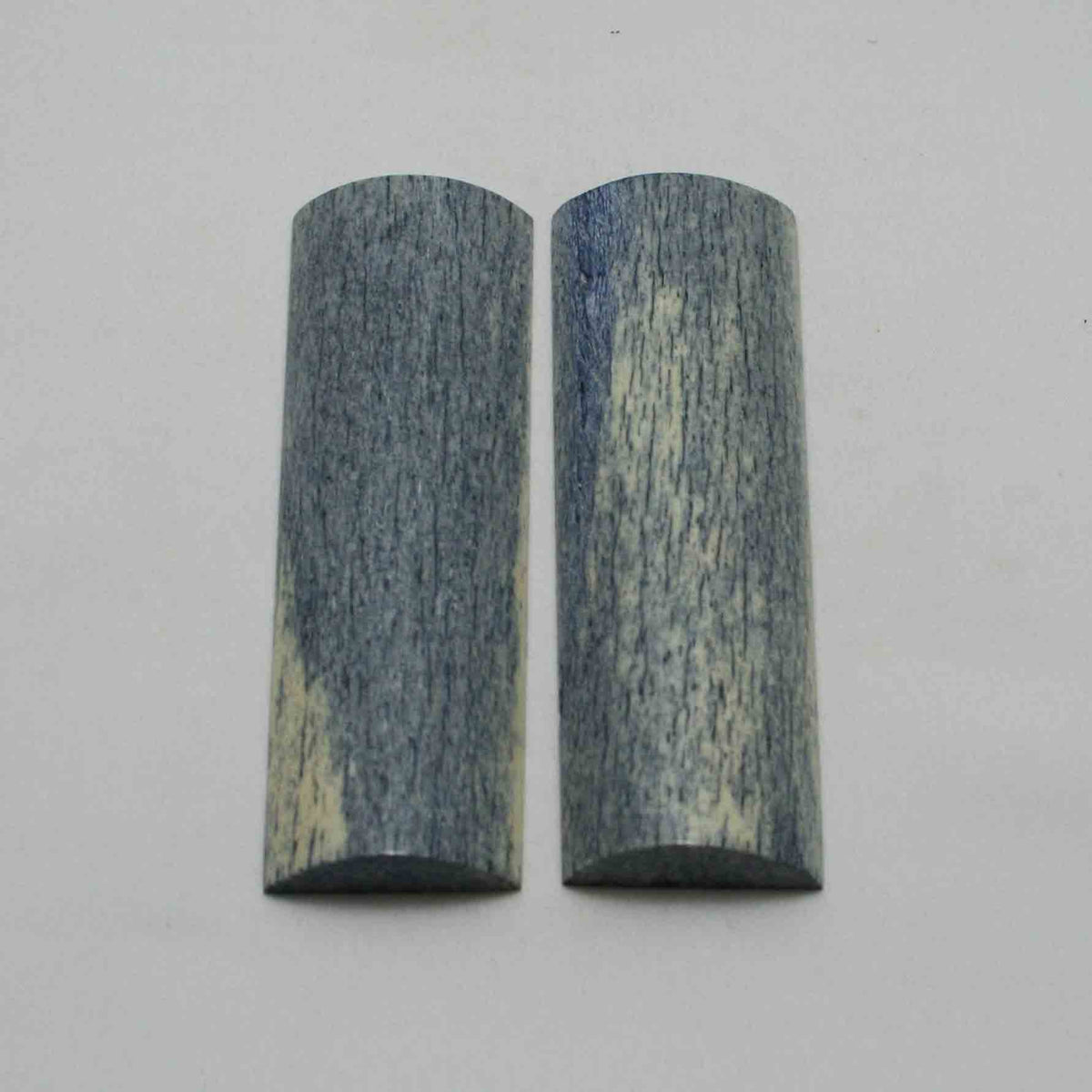 NB108JS54 Giraffe Bone Scales