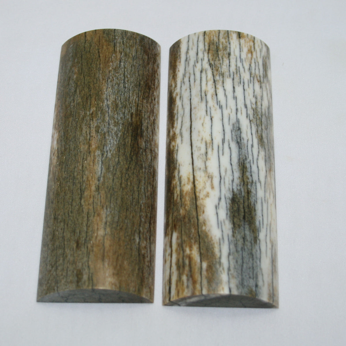 NB108MAN11 Giraffe Bone Scales