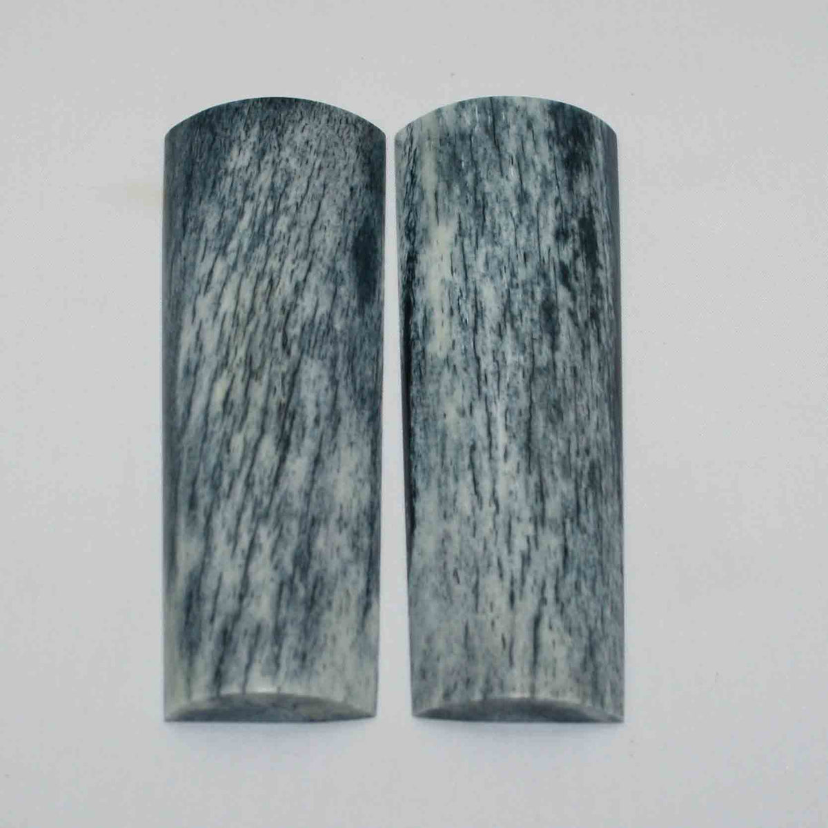 NB108MMA11 Giraffe Bone Scales