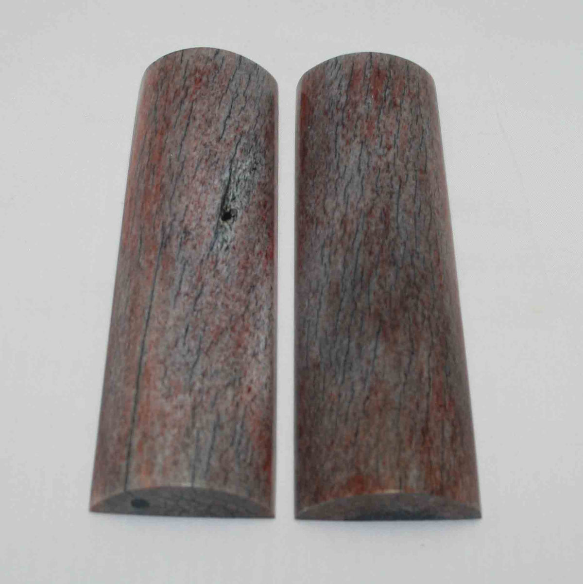 NB108MMA13 Giraffe Bone Scales