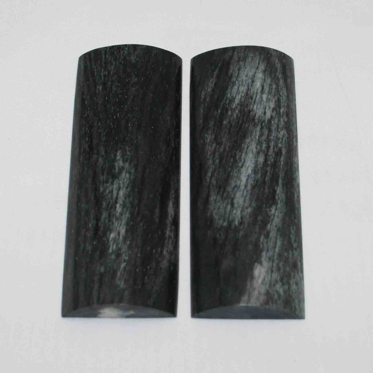 NB108MMA19 Giraffe Bone Scales