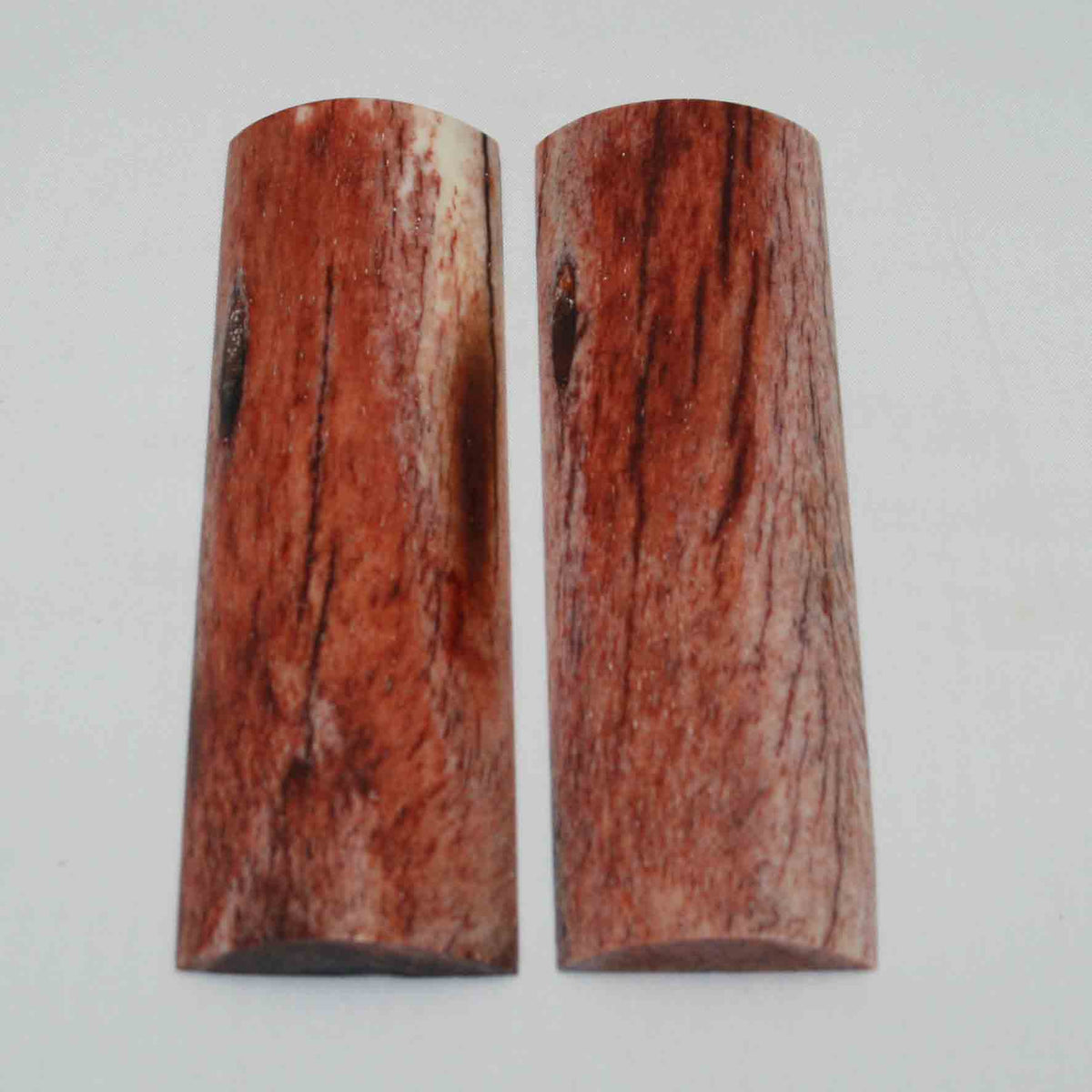 NB108MMA23 Giraffe Bone Scales