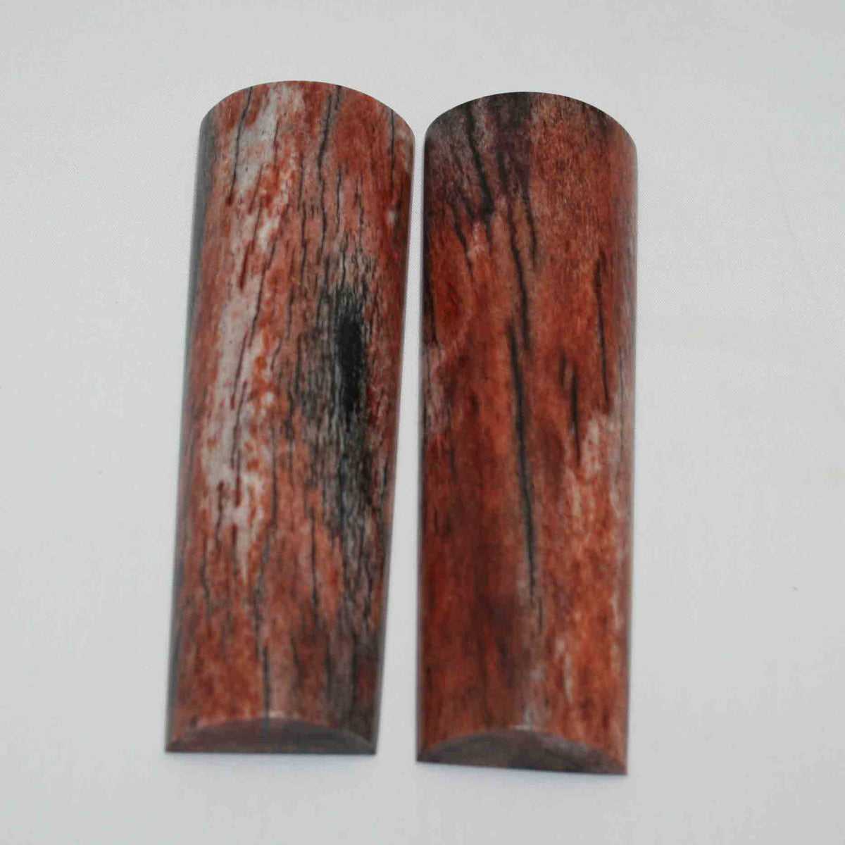 NB108MMA26 Giraffe Bone Scales