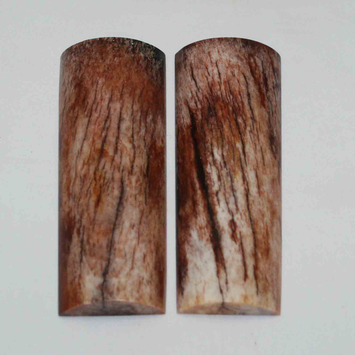 NB108MMA3 Giraffe Bone Scales