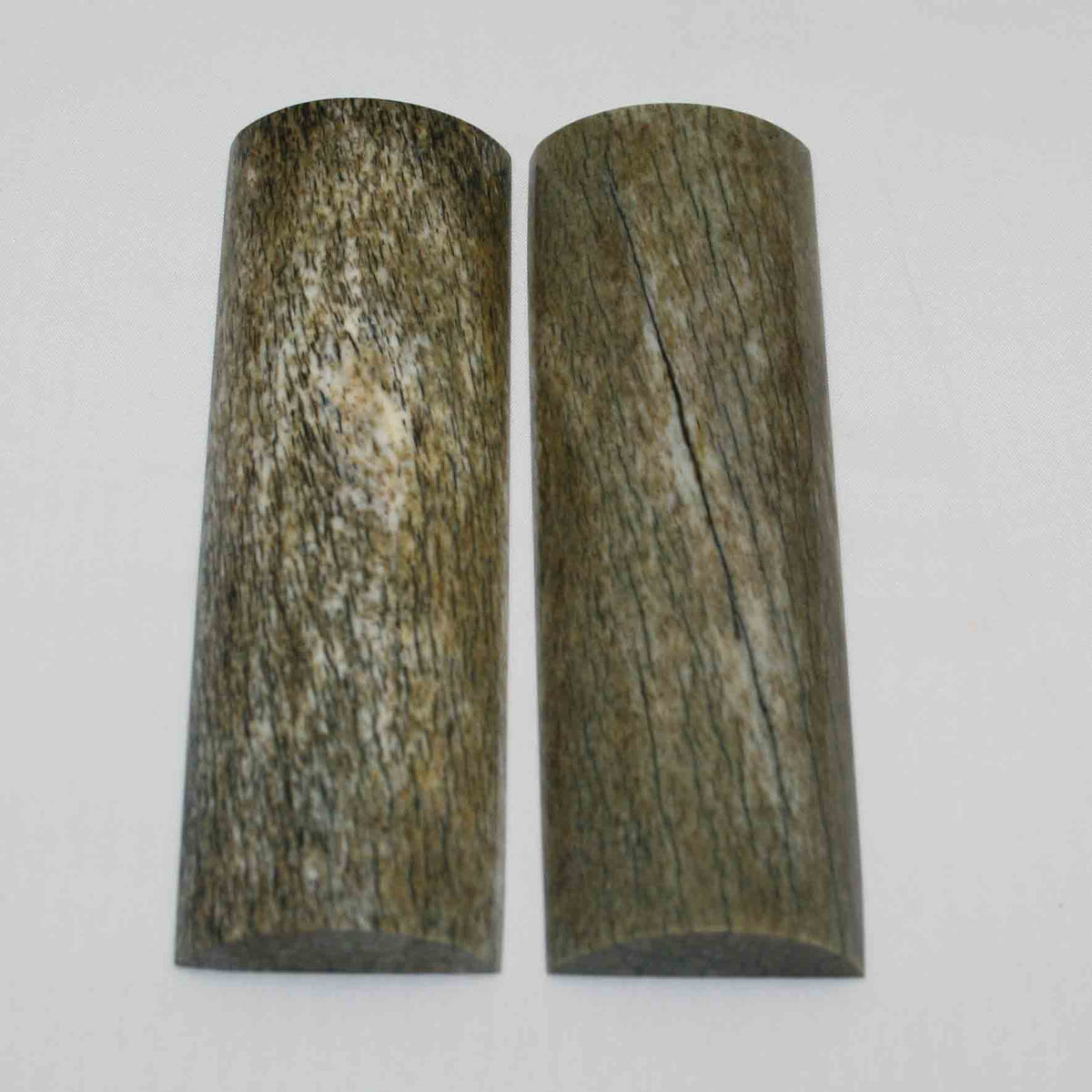 NB108MMA42 Giraffe Bone Scales