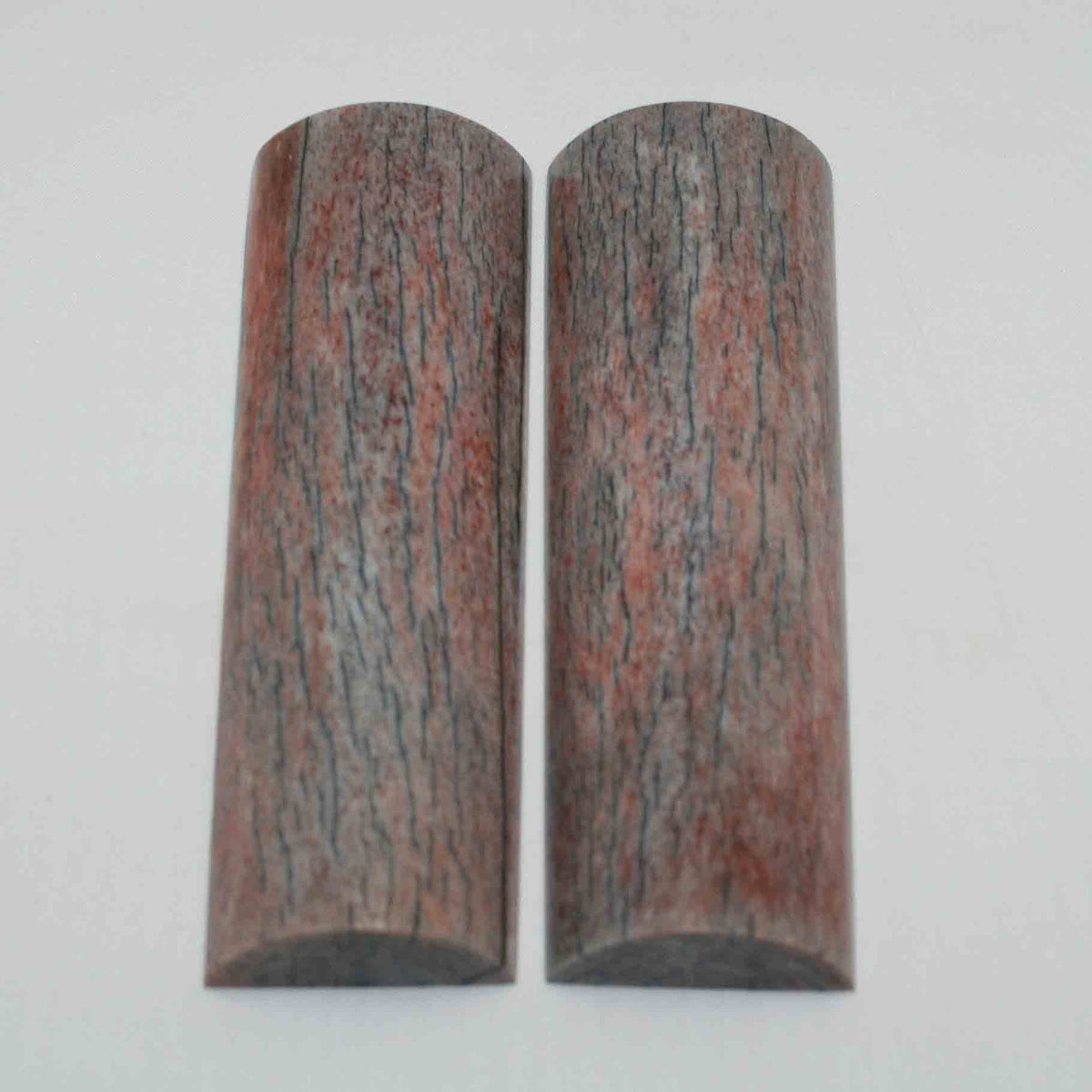 NB108MMA47 Giraffe Bone Scales