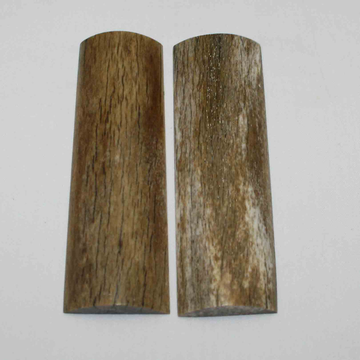 NB108MMA52 Giraffe Bone Scales