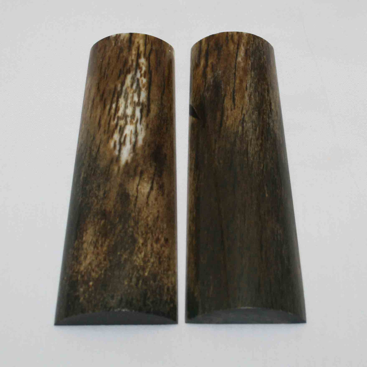 NB108MMA54 Giraffe Bone Scales