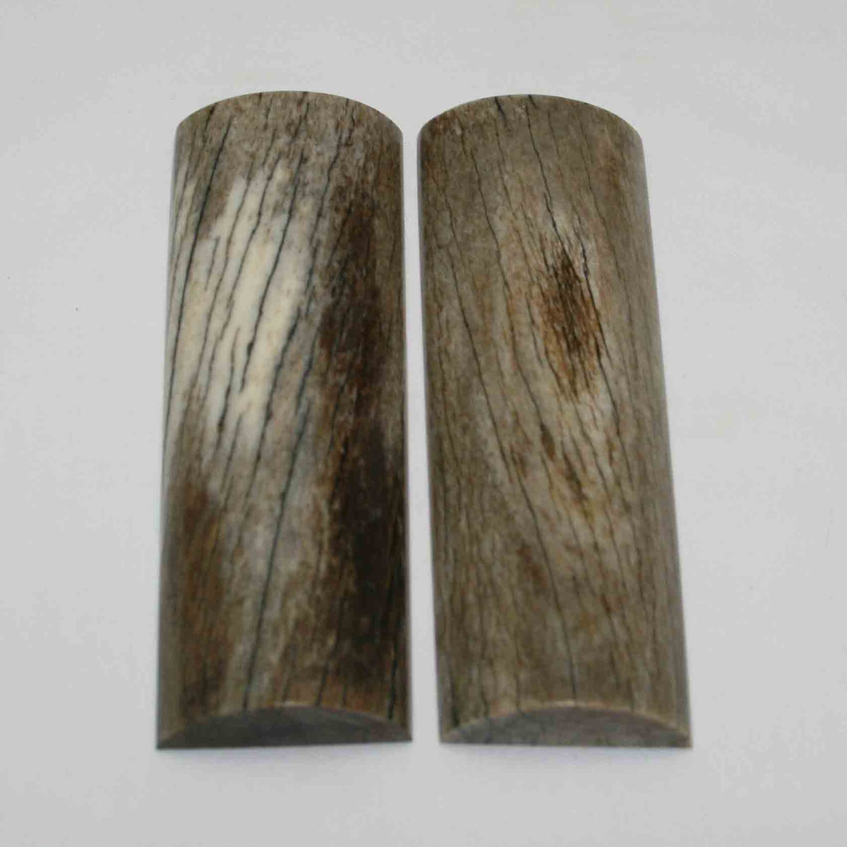 NB108MMA5 Giraffe Bone Scales