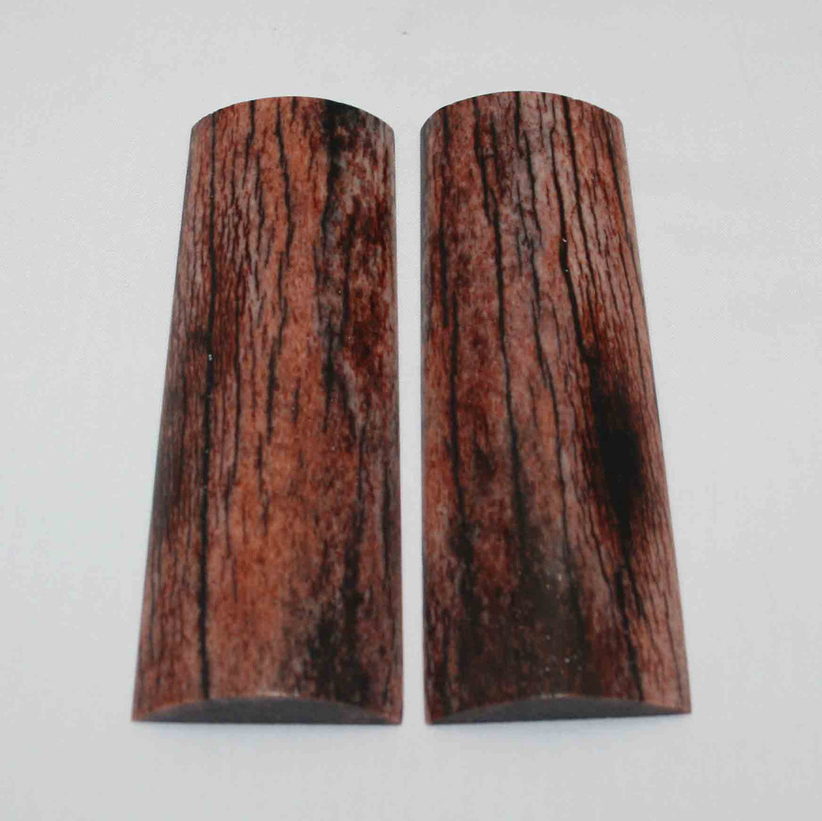 NB108MMA62 Giraffe Bone Scales