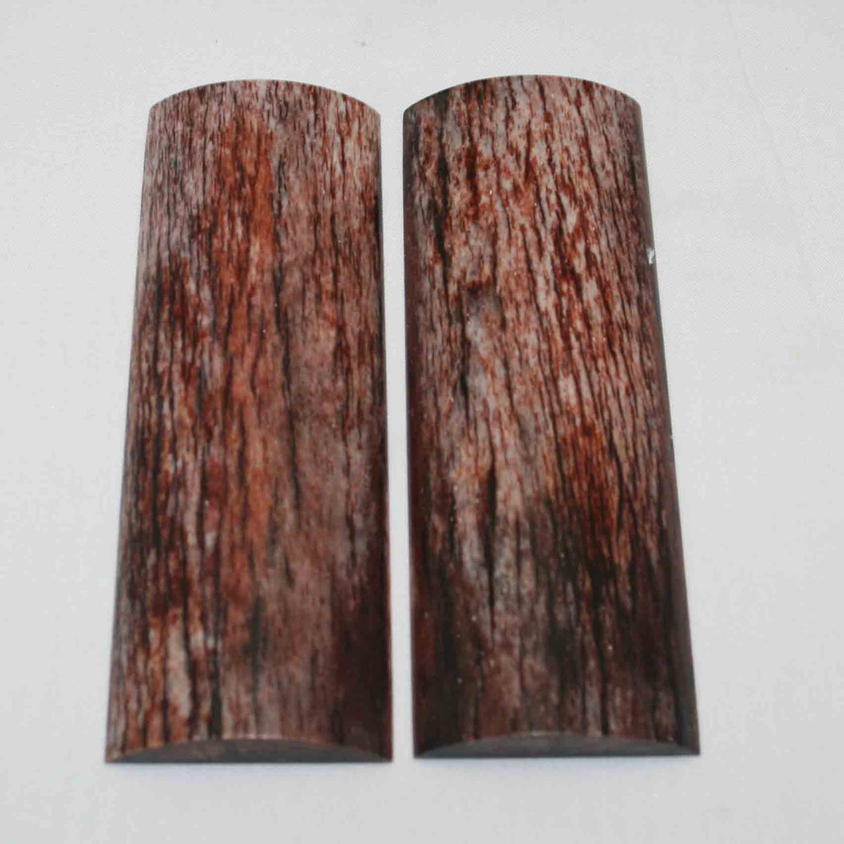 NB108MMA68 Giraffe Bone Scales