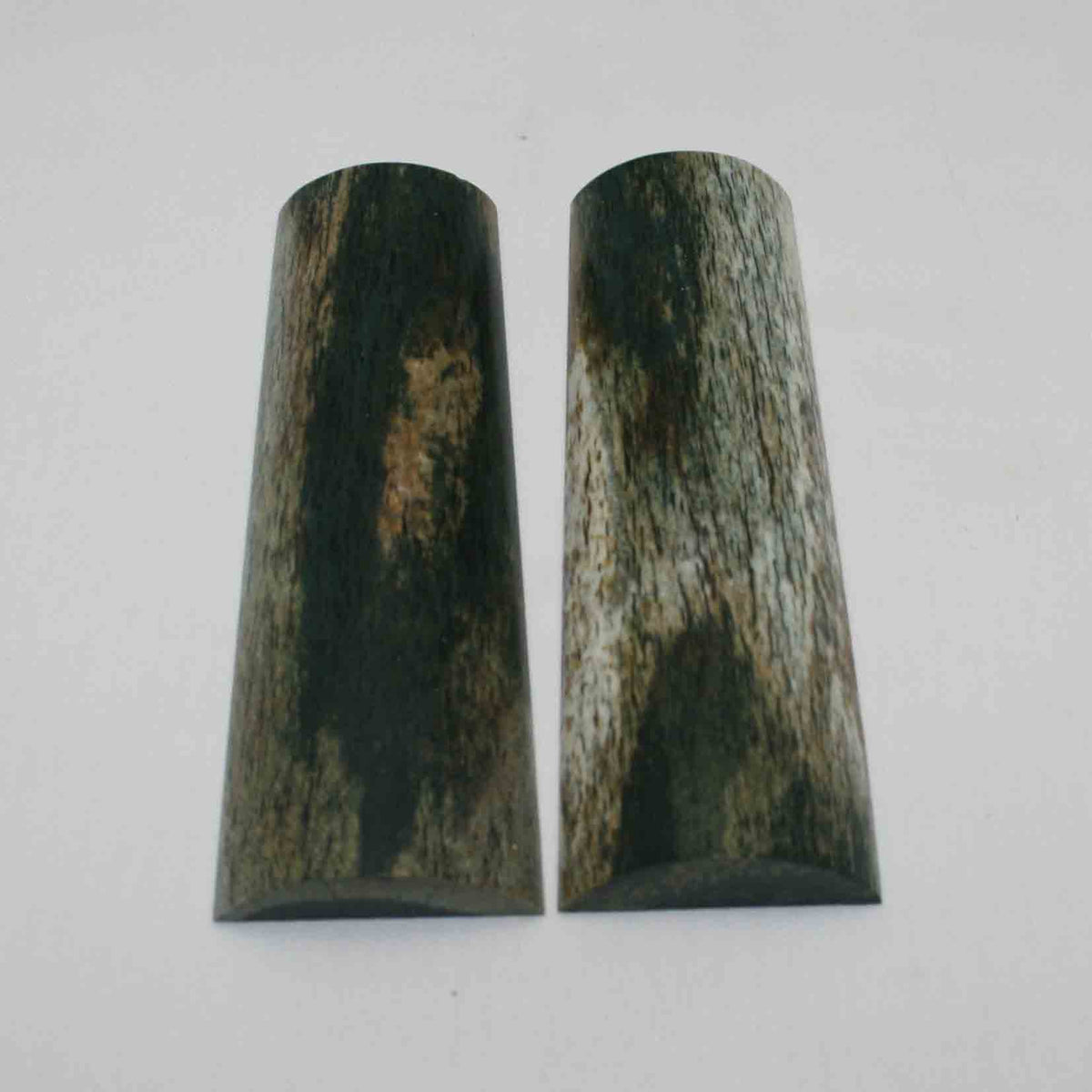 NB108MMA85 Giraffe Bone Scales