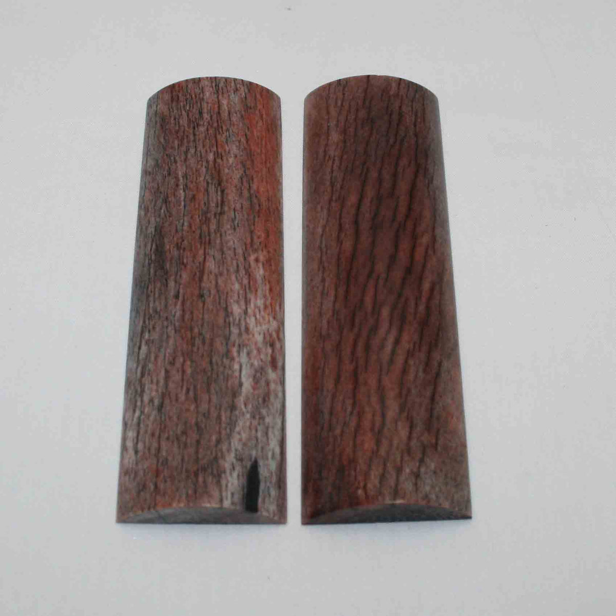 NB108MMA86 Giraffe Bone Scales