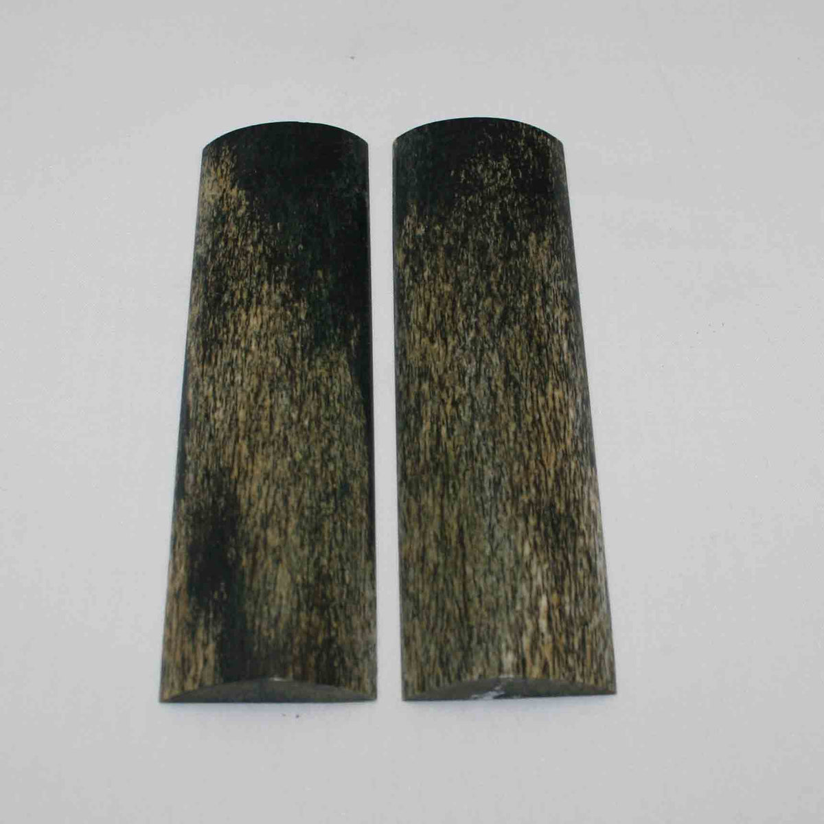 NB108MMA91 Giraffe Bone Scales