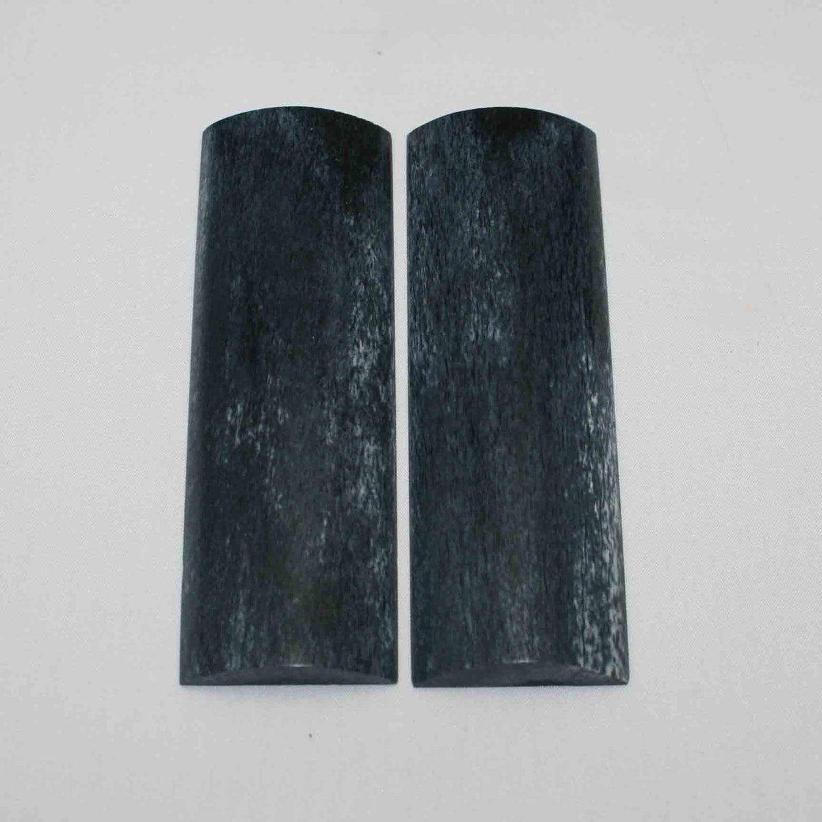 NB108MMA97 Giraffe Bone Scales